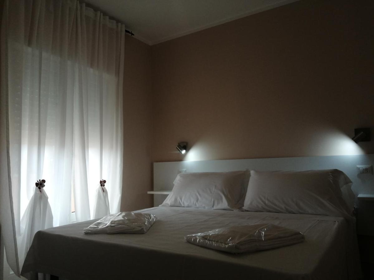 Villa Laura Residence Hotel Apartments & Studios Ascea Eksteriør billede